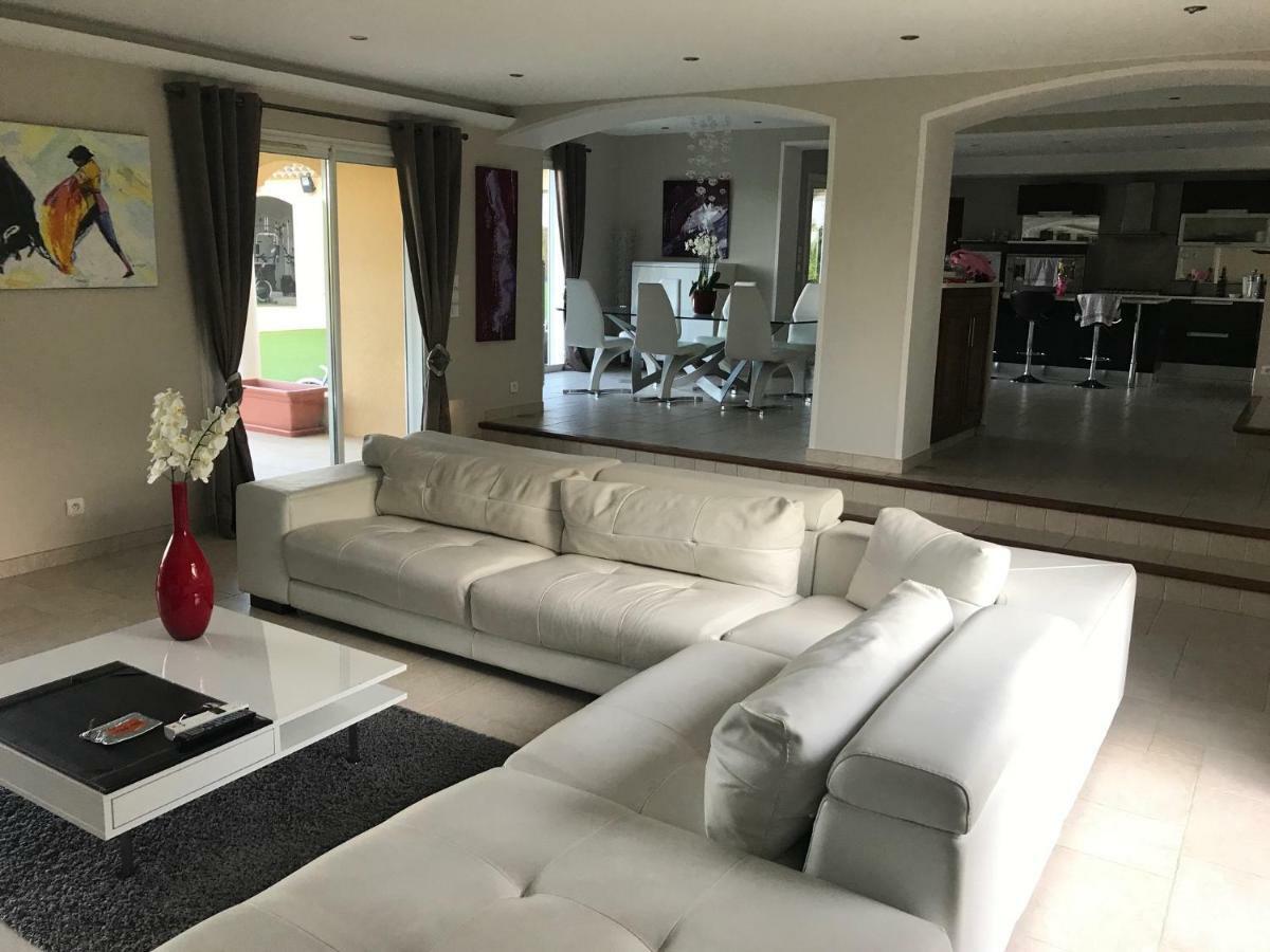Villa Sanata Les Arcs-sur-Argens Εξωτερικό φωτογραφία