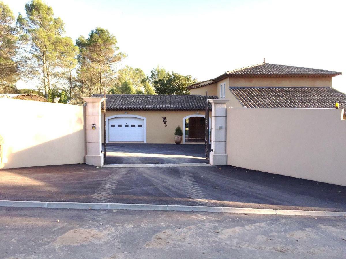 Villa Sanata Les Arcs-sur-Argens Εξωτερικό φωτογραφία